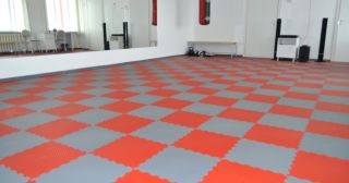Резиновое покрытие для спортзала Топки, цена от 890 руб.